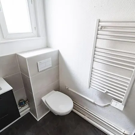 Le Jaures - 2 Chambres - Hyper Centre דירה *
